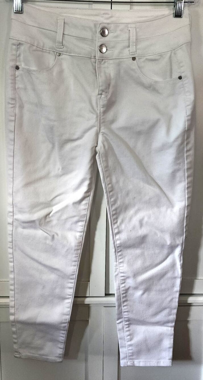 Love Fire White Wide Waist Cropped Capri Pants Size 9